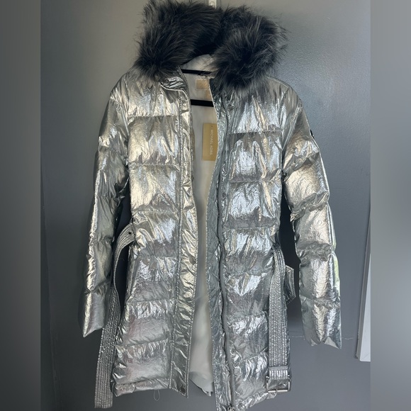 Michael Kors Faux fur silver puffer jacket - Picture 3 of 10